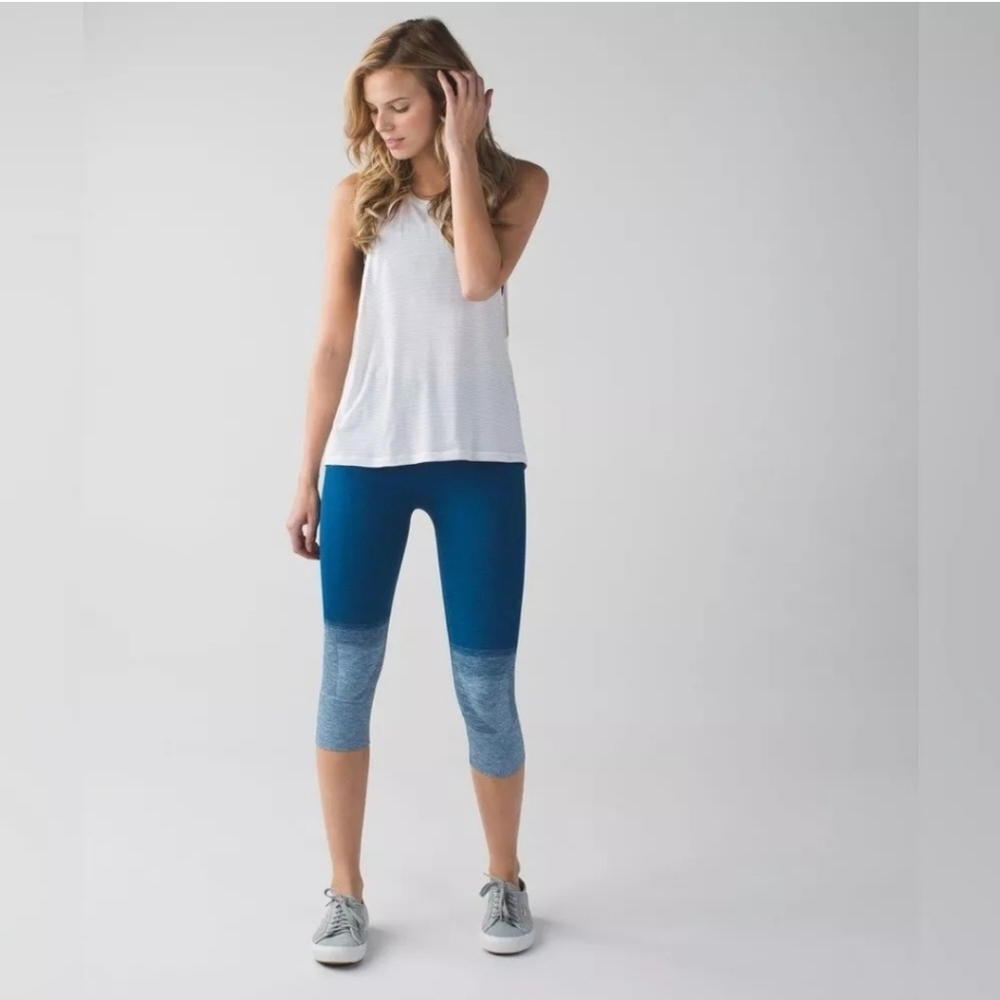 Lululemon Seamlessly Street Crop Heathered Poseidon Blue Size 4